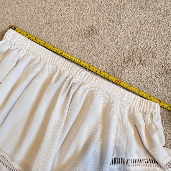 🔥 3/$20 Forever 21 white flowy boho bardot top - sz S - Picture 6 of 8